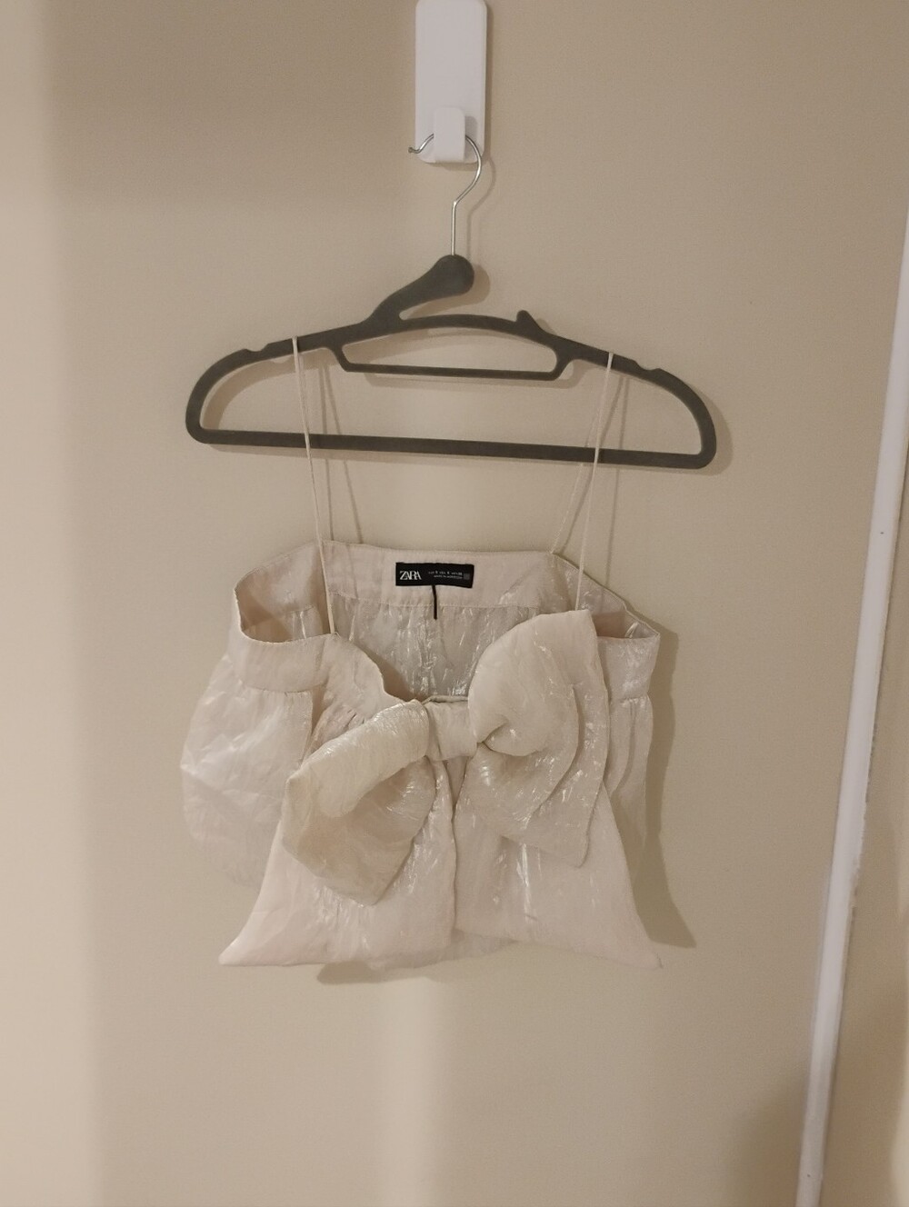Zara Women's Spaghetti Strap Bow Accent Cropped Top Sz S